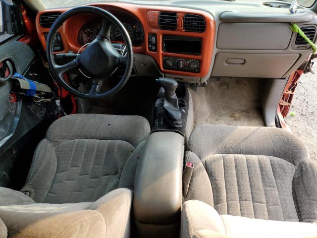 Photo 8 from auction – 2001 CHEVROLET BLAZER with VIN 1GNCS18W21K243411