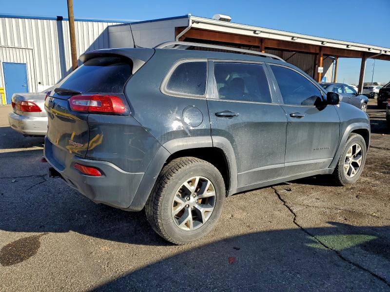 Photo 3 from auction – 2018 JEEP CHEROKEE T with VIN 1C4PJMBX9JD582607