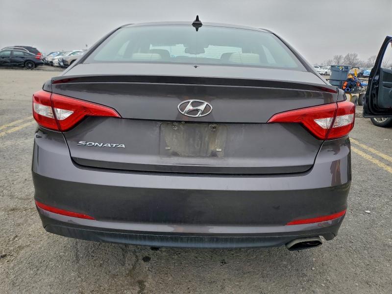 Photo 6 from auction – 2016 HYUNDAI SONATA SE with VIN 5NPE24AF6GH286086