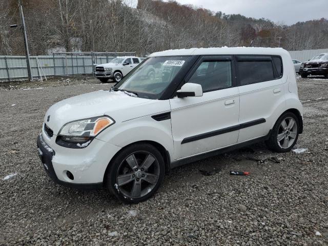 KIA SOUL + 2010 with VIN KNDJT2A27A7055674 - Photo from auction