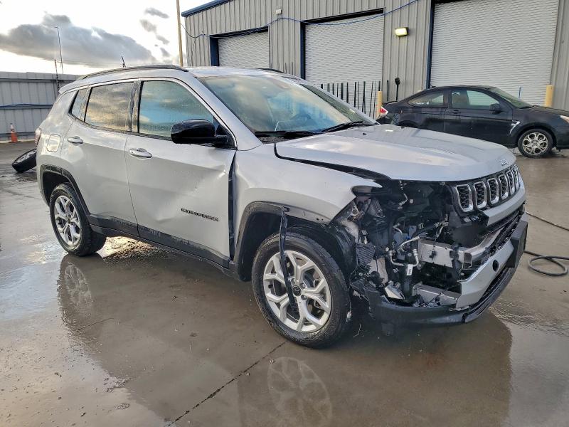 Photo 4 from auction – 2025 JEEP COMPASS LA with VIN 3C4NJDBN0ST534057
