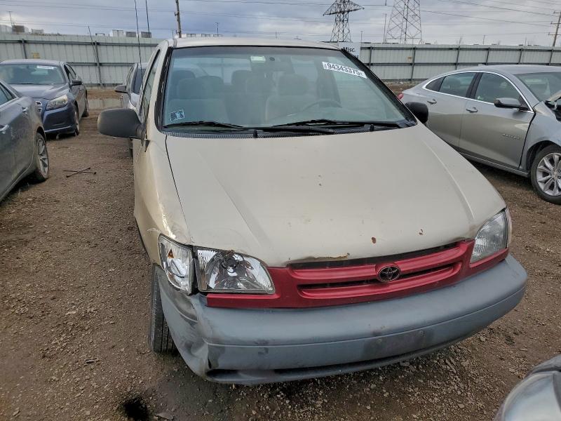 Photo 5 from auction – 2000 TOYOTA SIENNA CE with VIN 4T3ZF19C7YU176270