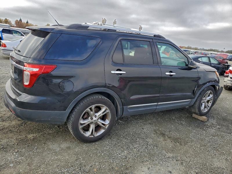 Photo 3 from auction – 2012 FORD EXPLORER L with VIN 1FMHK7F88CGA70839