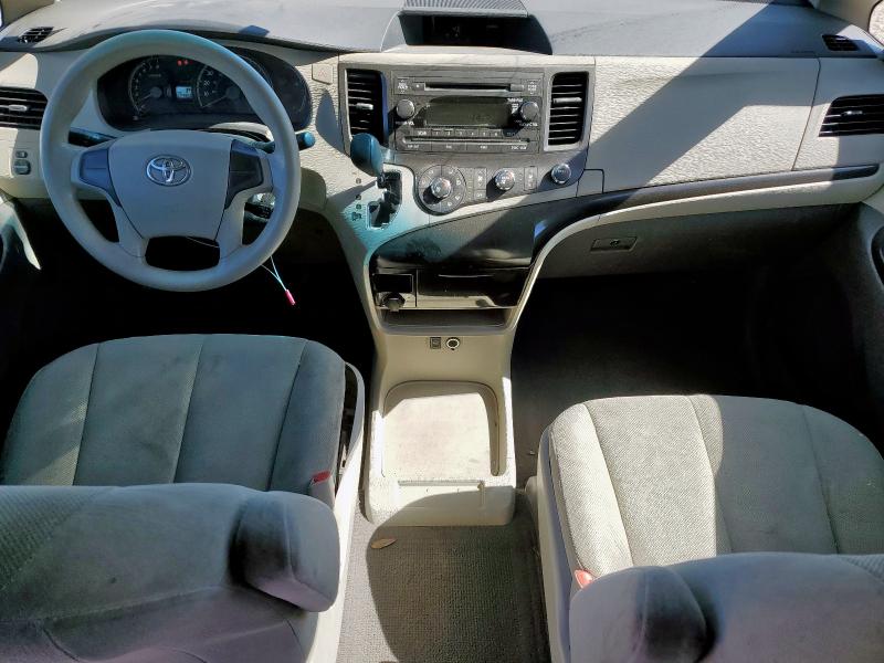 Photo 8 from auction – 2011 TOYOTA SIENNA with VIN 5TDZK3DC5BS025001