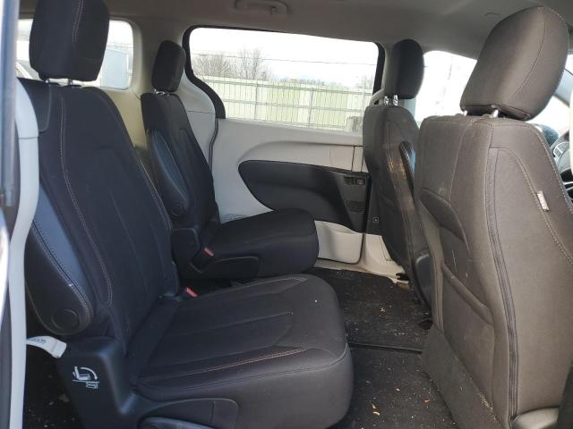 Photo 11 from auction – 2017 CHRYSLER PACIFICA L with VIN 2C4RC1CGXHR837241