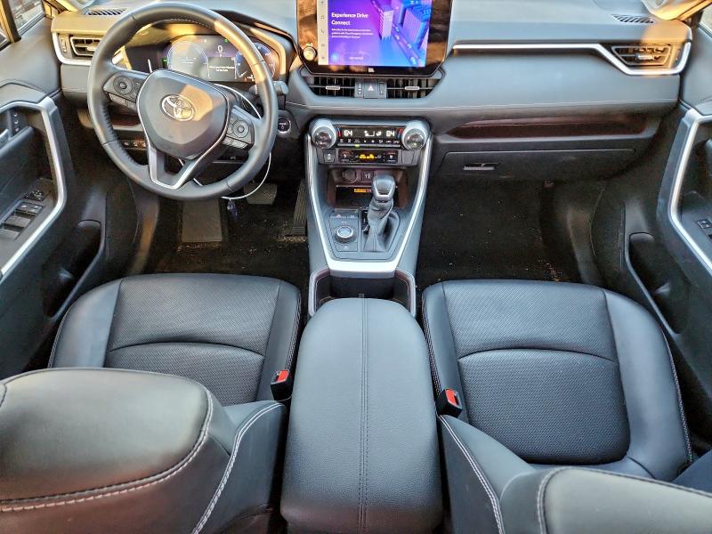 Photo 8 from auction – 2023 TOYOTA RAV4 LIMIT with VIN JTMD6RFV7PD115205