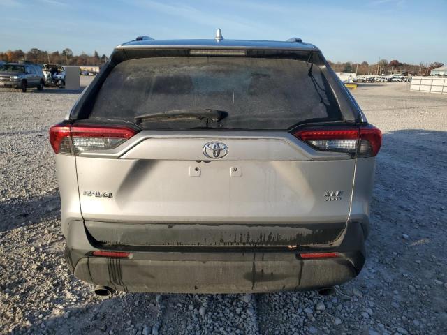 Photo 6 from auction – 2021 TOYOTA RAV4 XLE with VIN 2T3P1RFV7MC203148