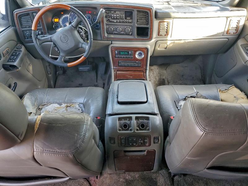 Photo 8 from auction – 2002 CADILLAC ESCALADE L with VIN 1GYEC63T32R106506