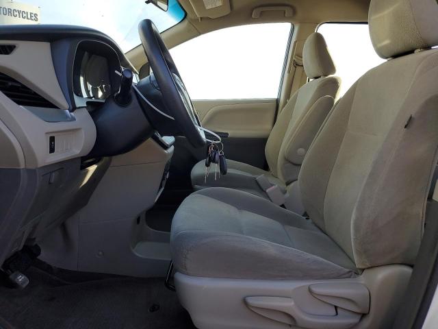 Photo 7 from auction – 2017 TOYOTA SIENNA with VIN 5TDZZ3DC2HS820480