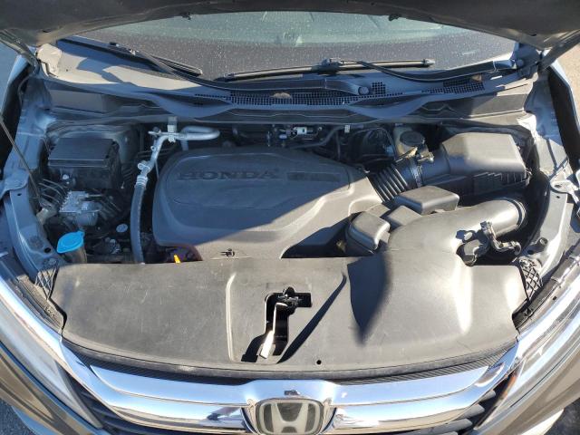 Photo 12 from auction – 2018 HONDA ODYSSEY EL with VIN 5FNRL6H96JB010085