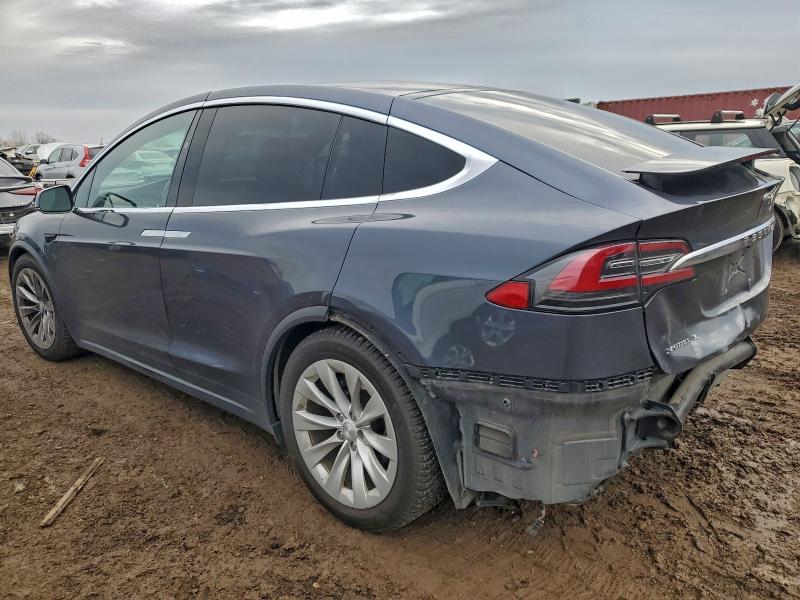 Photo 2 from auction – 2016 TESLA MODEL X with VIN 5YJXCDE2XGF030366
