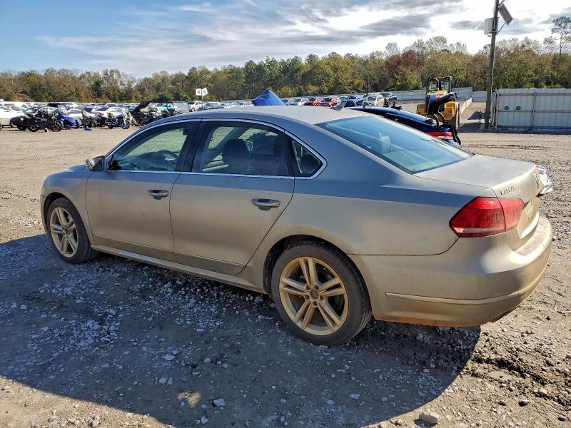 Photo 2 from auction – 2013 VOLKSWAGEN PASSAT SEL with VIN 1VWCN7A36DC149059