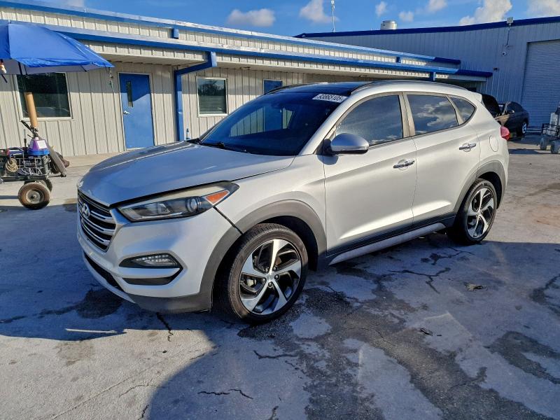 HYUNDAI TUCSON LIM 2017 with VIN KM8J33A25HU463586 - Photo from auction