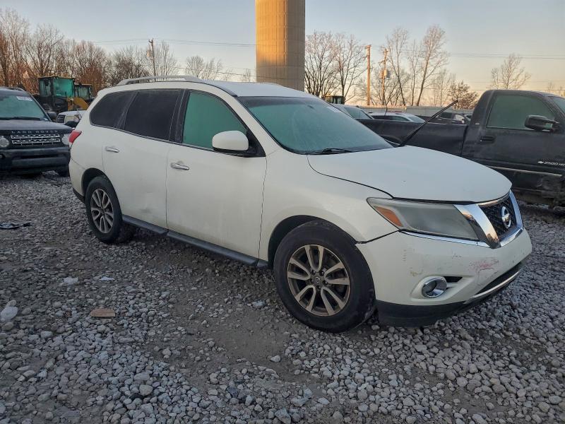 Photo 4 from auction – 2015 NISSAN PATHFINDER with VIN 5N1AR2MM9FC677621
