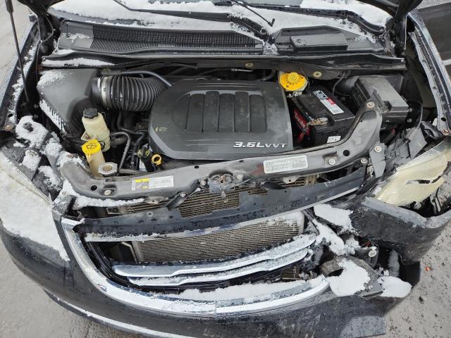 Photo 12 from auction – 2014 CHRYSLER TOWN & COU with VIN 2C4RC1BG2ER446792