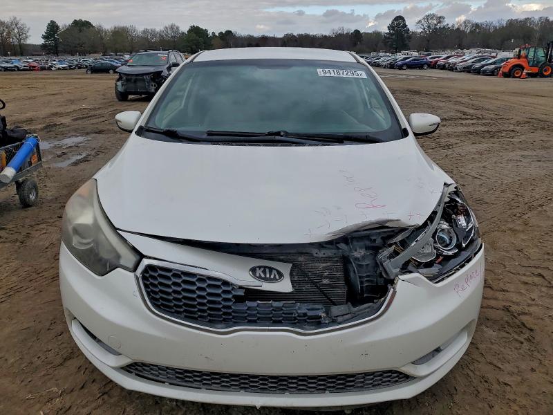 Photo 5 from auction – 2016 KIA FORTE LX with VIN KNAFX4A66G5440914
