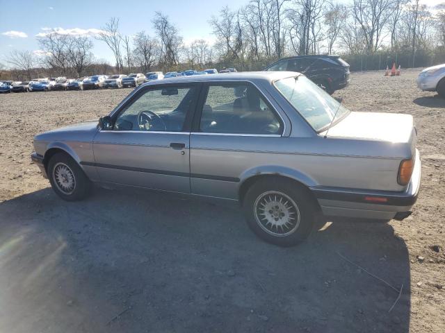 Photo 2 from auction – 1989 BMW 325 I AUTO with VIN WBAAA230XK4495888