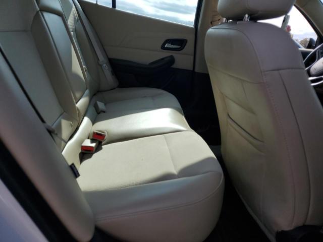 Photo 10 from auction – 2015 CHEVROLET MALIBU 1LT with VIN 1G11C5SL4FF253191