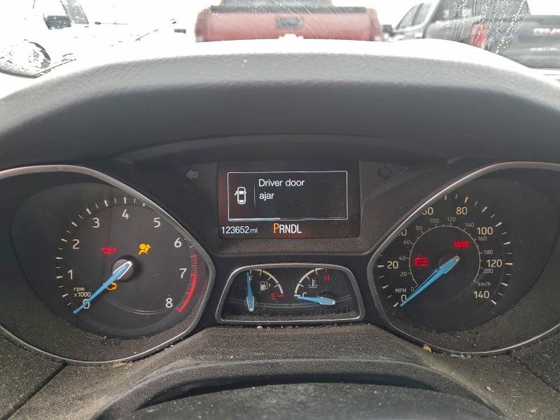 Photo 9 from auction – 2015 FORD FOCUS SE with VIN 1FADP3F29FL205840