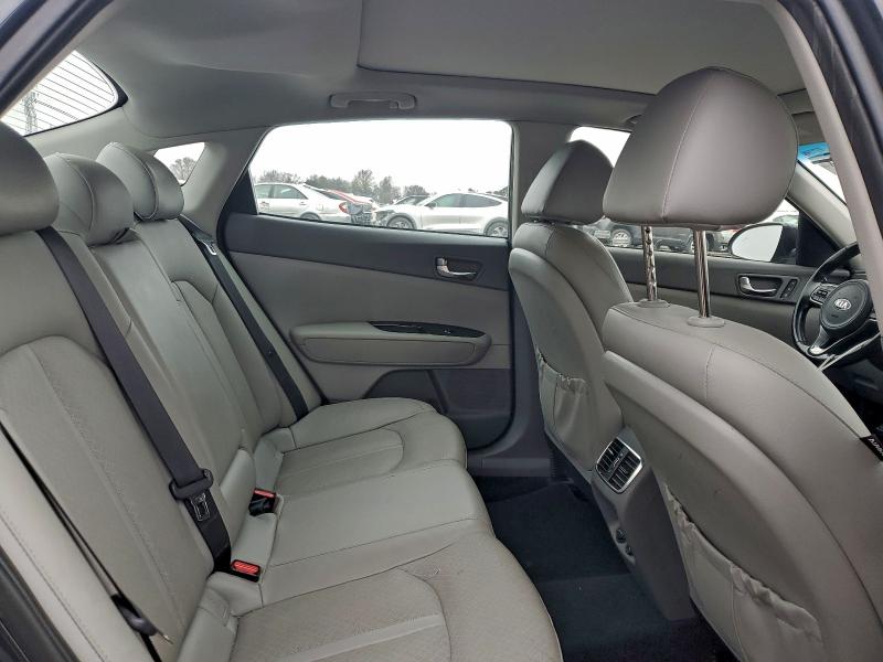 Photo 10 from auction – 2016 KIA OPTIMA EX with VIN 5XXGU4L39GG085526