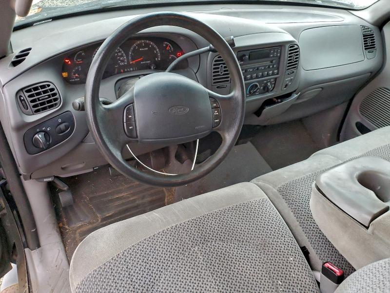 Photo 8 from auction – 2000 FORD F150 with VIN 2FTRX07L5YCA19778