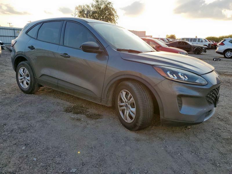 Photo 4 from auction – 2022 FORD ESCAPE S with VIN 1FMCU0F66NUA98606