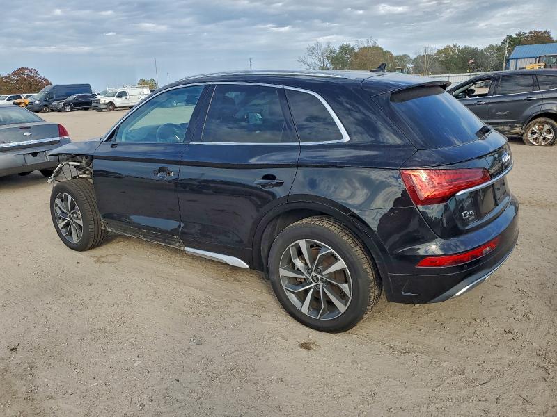 Photo 2 from auction – 2021 AUDI Q5 PREMIUM with VIN WA1BAAFY7M2123114