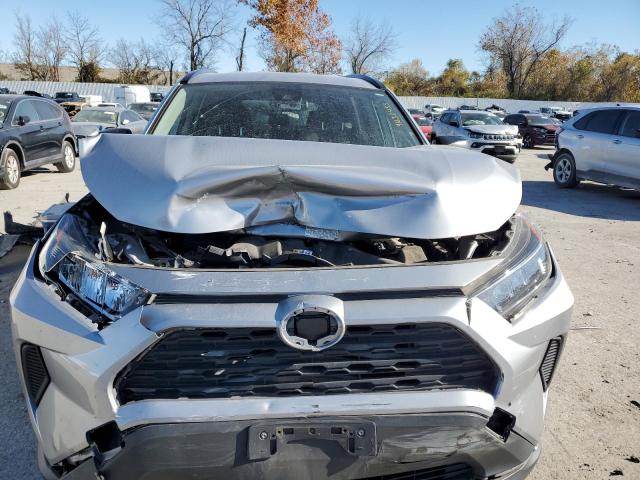 Photo 5 from auction – 2019 TOYOTA RAV4 LE with VIN JTMH1RFV9KD031489