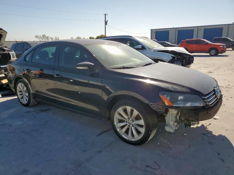 Photo 4 from auction – 2014 VOLKSWAGEN PASSAT with VIN 1VWAH7A38EC017744
