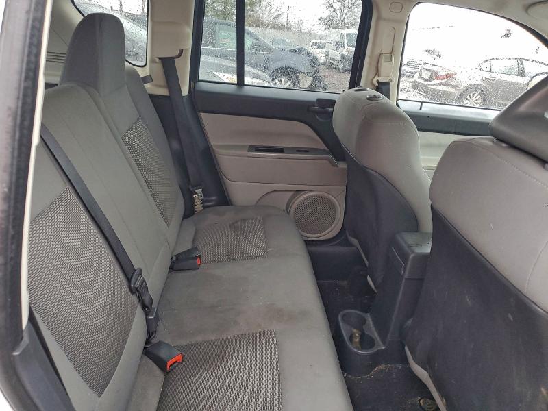 Photo 11 from auction – 2007 JEEP COMPASS with VIN 1J8FT47W27D211005