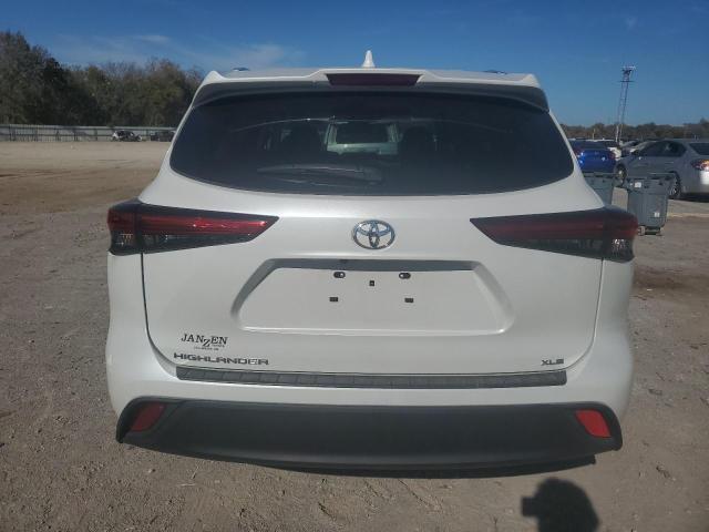 Photo 6 from auction – 2022 TOYOTA HIGHLANDER with VIN 5TDGZRAH8NS091780