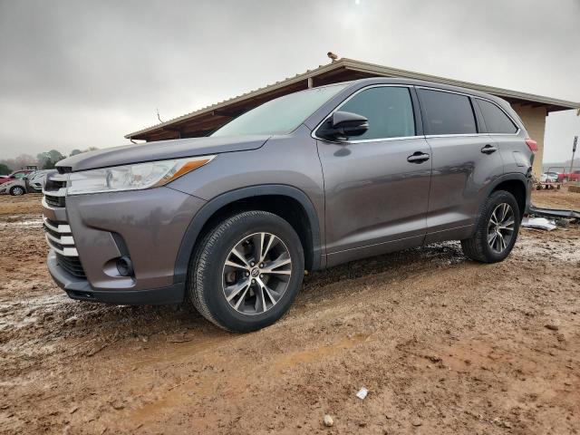 TOYOTA HIGHLANDER 2018 with VIN 5TDZARFH3JS037354 - Photo from auction
