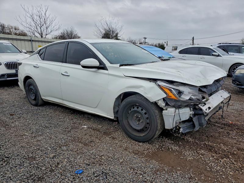 Photo 4 from auction – 2019 NISSAN ALTIMA S with VIN 1N4BL4BV5KC248235