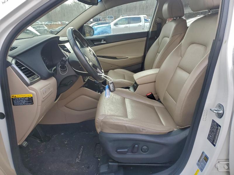 Photo 7 from auction – 2017 HYUNDAI TUCSON LIM with VIN KM8J3CA42HU583878