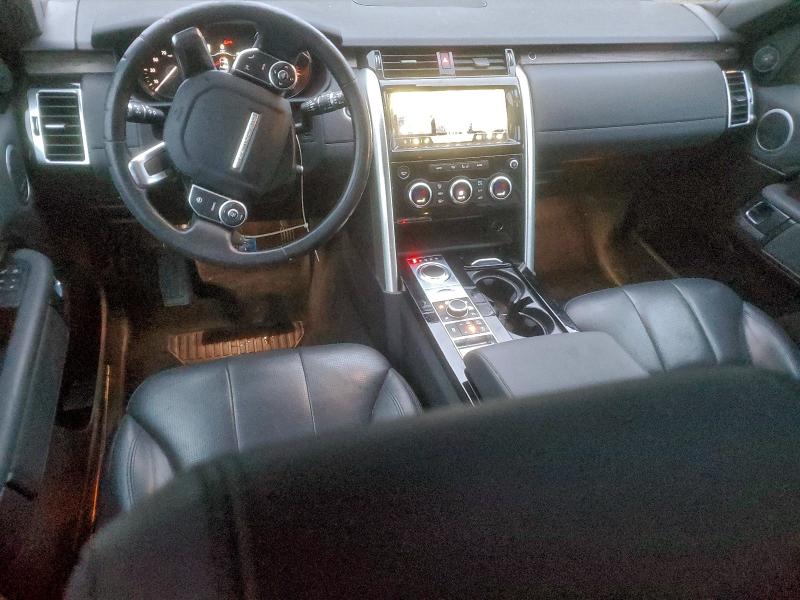 Photo 8 from auction – 2017 LAND ROVER DISCOVERY with VIN SALRRBBV2HA011677