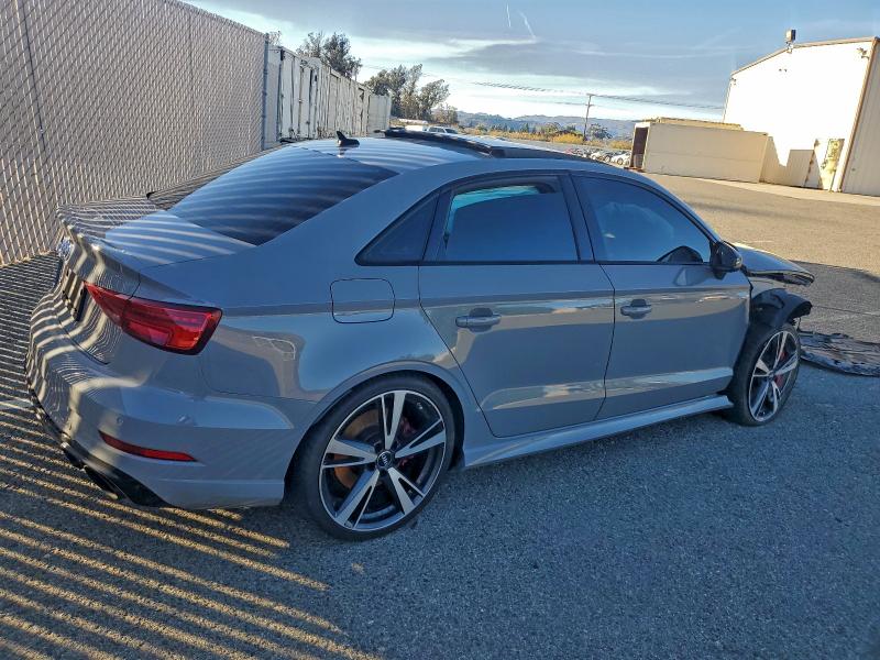 Photo 3 from auction – 2019 AUDI RS3 with VIN WUABWGFF3KA906302