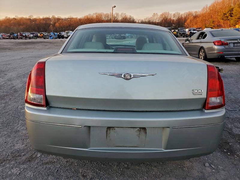 Photo 6 from auction – 2005 CHRYSLER 300 TOURIN with VIN 2C3AA53G45H180372
