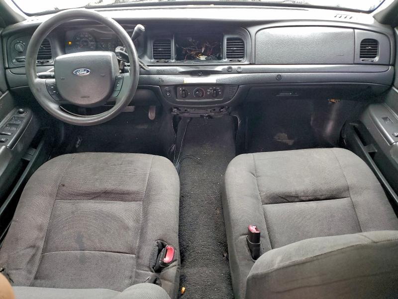 Photo 8 from auction – 2009 FORD CROWN VICT with VIN 2FAHP71V39X144728