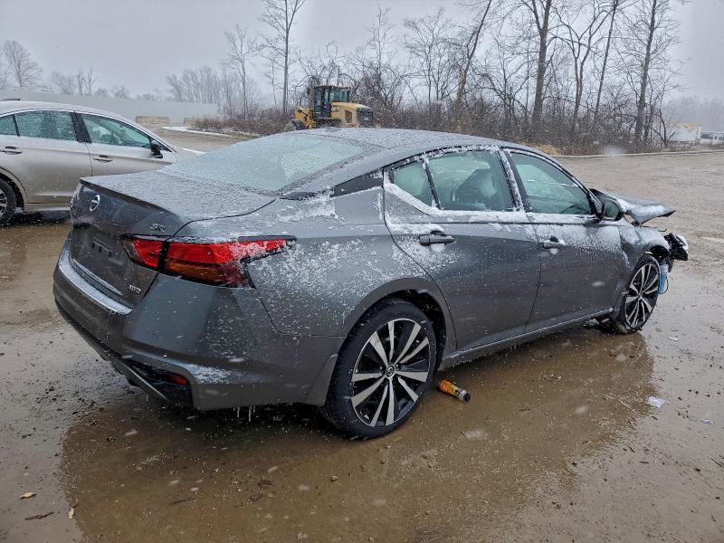 Photo 3 from auction – 2022 NISSAN ALTIMA SR with VIN 1N4BL4CWXNN367897