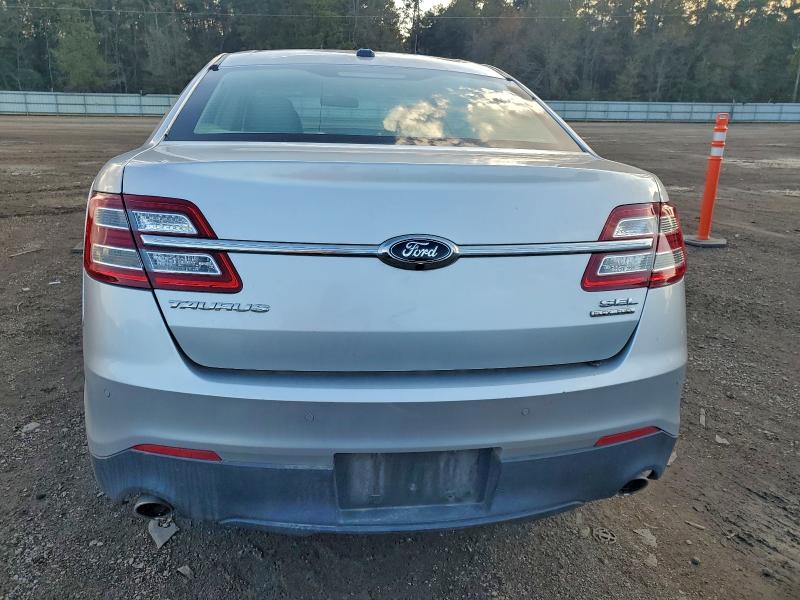 Photo 6 from auction – 2016 FORD TAURUS SEL with VIN 1FAHP2E83GG156937