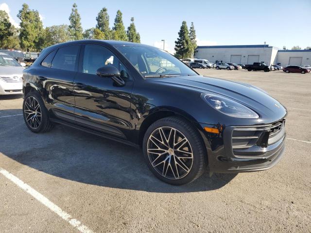 Photo 4 from auction – 2023 PORSCHE MACAN BASE with VIN WP1AA2A59PLB07207