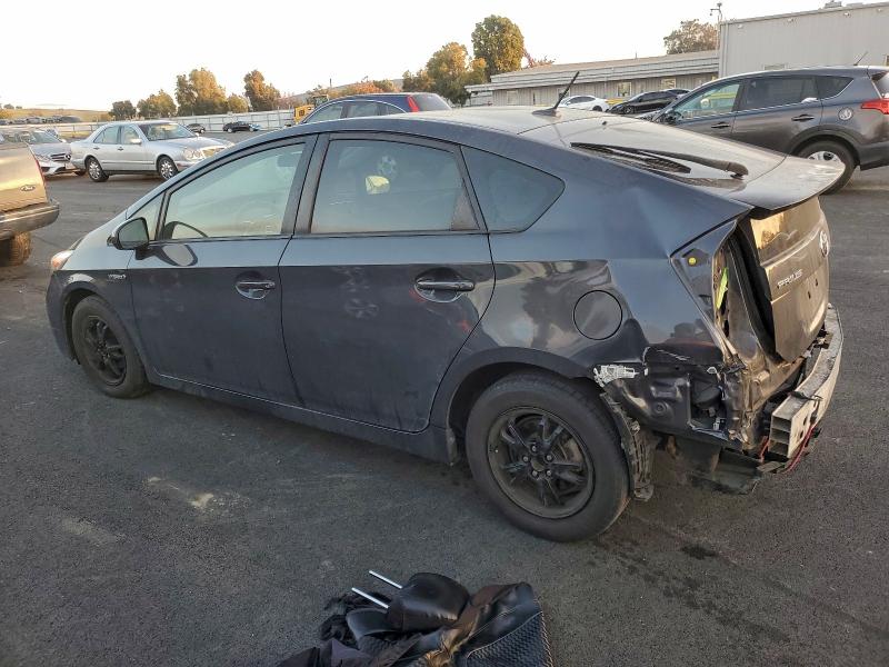 Photo 2 from auction – 2015 TOYOTA PRIUS with VIN JTDKN3DU5F0412996