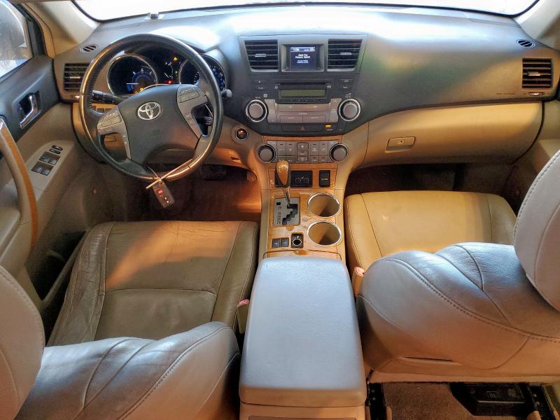 Photo 8 from auction – 2008 TOYOTA HIGHLANDER with VIN JTEEW44A282024178