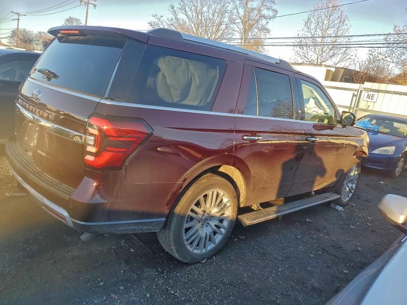Photo 3 from auction – 2024 FORD EXPEDITION with VIN 1FMJU2A83REA69401