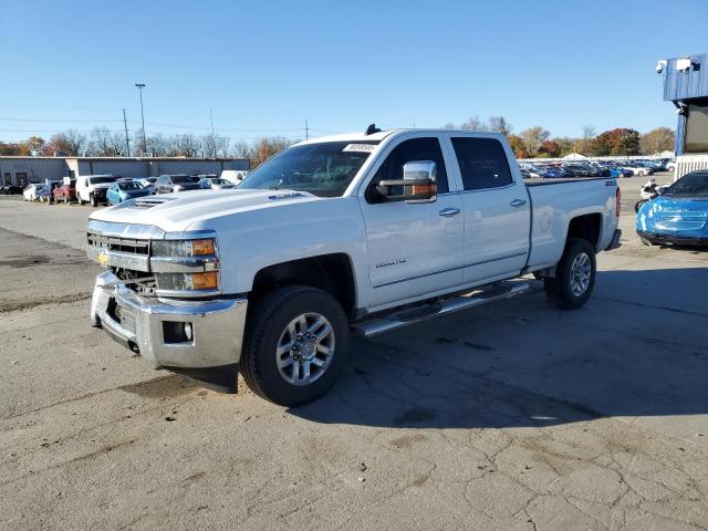 CHEVROLET SILVERADO 2018 with VIN 1GC1KWEY6JF173181 - Photo from auction