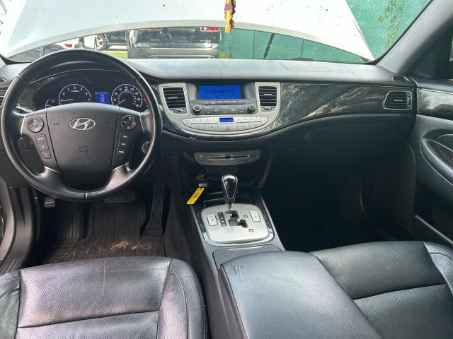 Photo 9 from auction – 2013 HYUNDAI GENESIS 3. with VIN KMHGC4DD7DU221101
