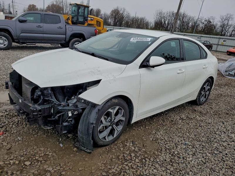 Photo 1 from auction – 2021 KIA FORTE FE with VIN 3KPF24AD4ME339614