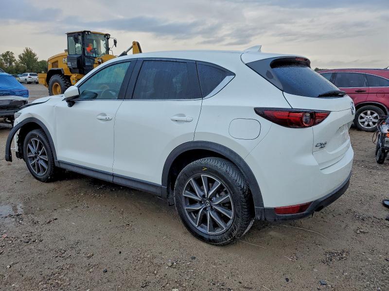 Photo 2 from auction – 2017 MAZDA CX-5 GRAND with VIN JM3KFBDL7H0180197