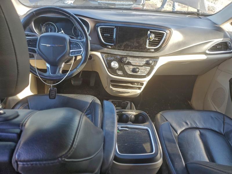 Photo 8 from auction – 2018 CHRYSLER PACIFICA T with VIN 2C4RC1EG8JR107833