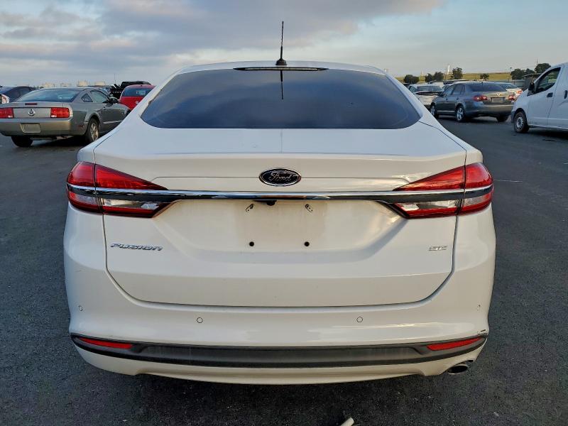 Photo 6 from auction – 2017 FORD FUSION SE with VIN 3FA6P0H72HR151303